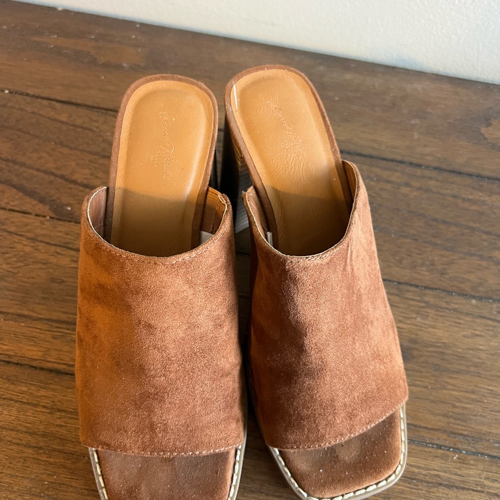 Universal Thread - Suede Women's heels